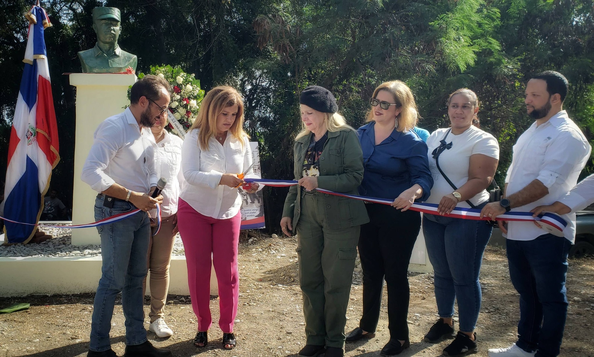 Estebanía honra la memoria del Héroe Nacional Francisco Alberto Caamaño Deñó